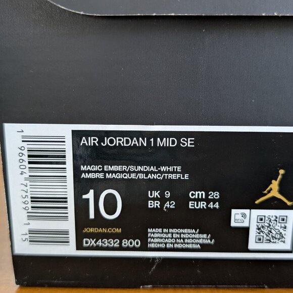 BNIB - AUTHENTIC Jordan 1 Mid SE 'Flight Club' - Picture 6 of 6